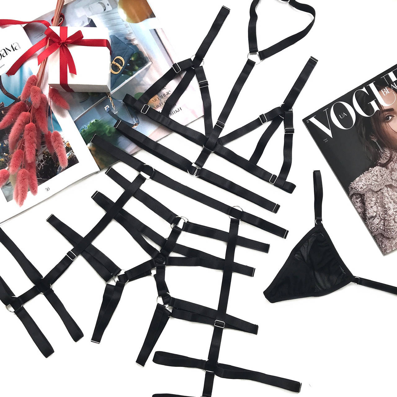 

Эротический сет портупей на все тело с трусиками-стрингами универсального размера (XS-L), Черный