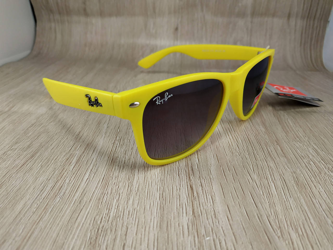 

Солнцезащитные очки Ray Ban Wayfarer - желтые, Желтый