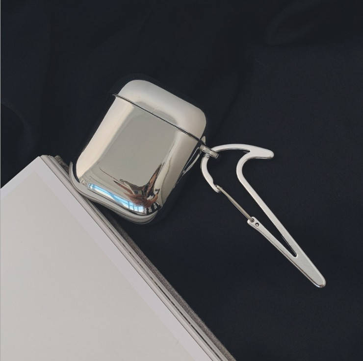 

Чехол для AirPods 1/2 UTT Серебряный c карабином