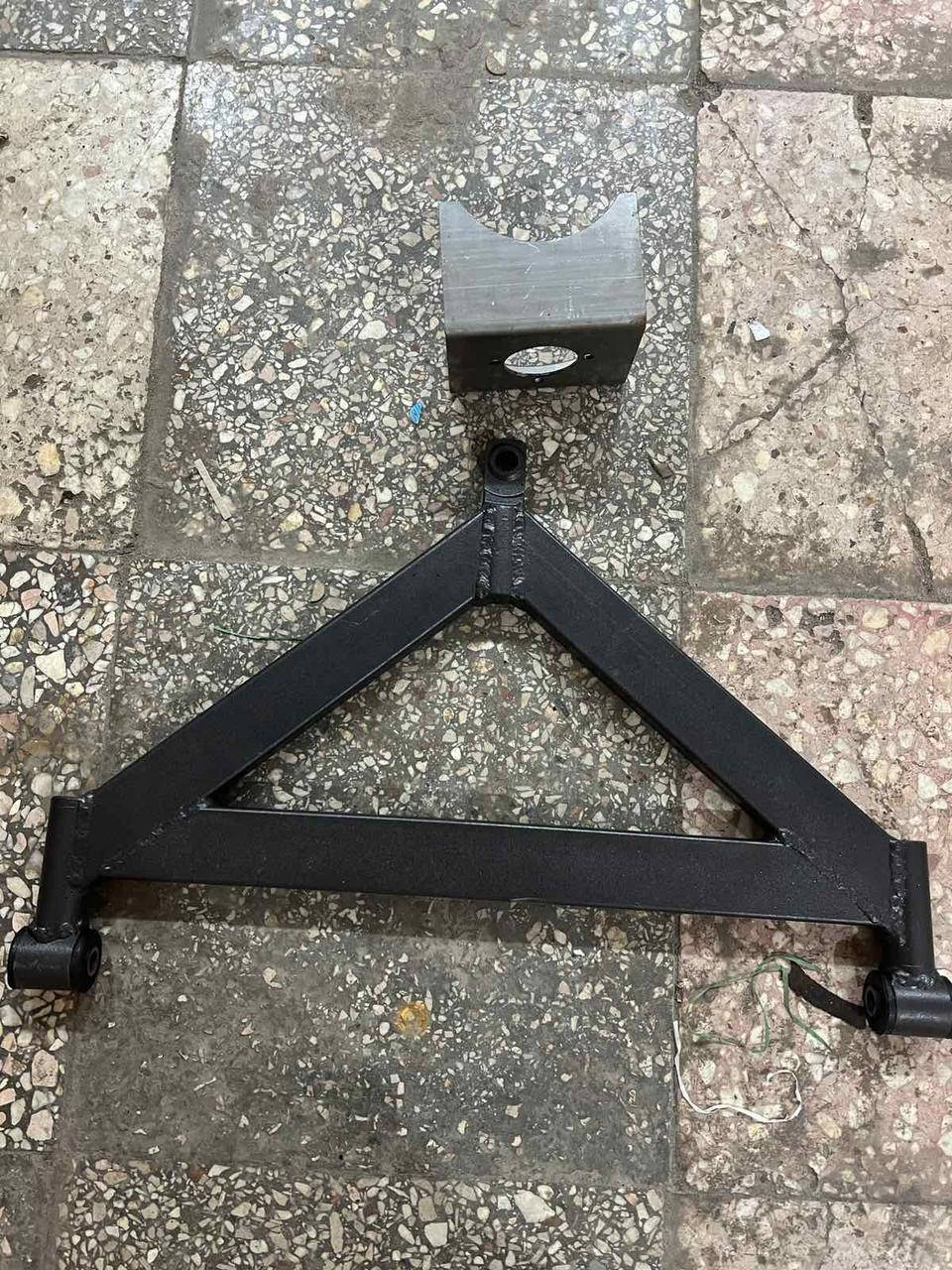 

Рычаг А-образный усиленный задней подвески для ВАЗ Нива 2121-2123, 2101-2107 на сайлентблоках 2108