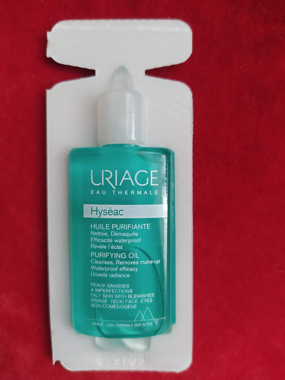 

Очищающее масло для комбинированной и жирной кожи Урьяж Исеак URIAGE Hyseac Purifiante Oil