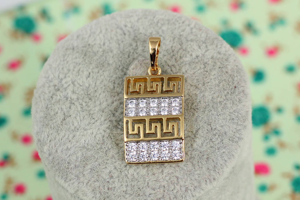 

Кулон Xuping Jewelry греческий 2,1 см золотистый