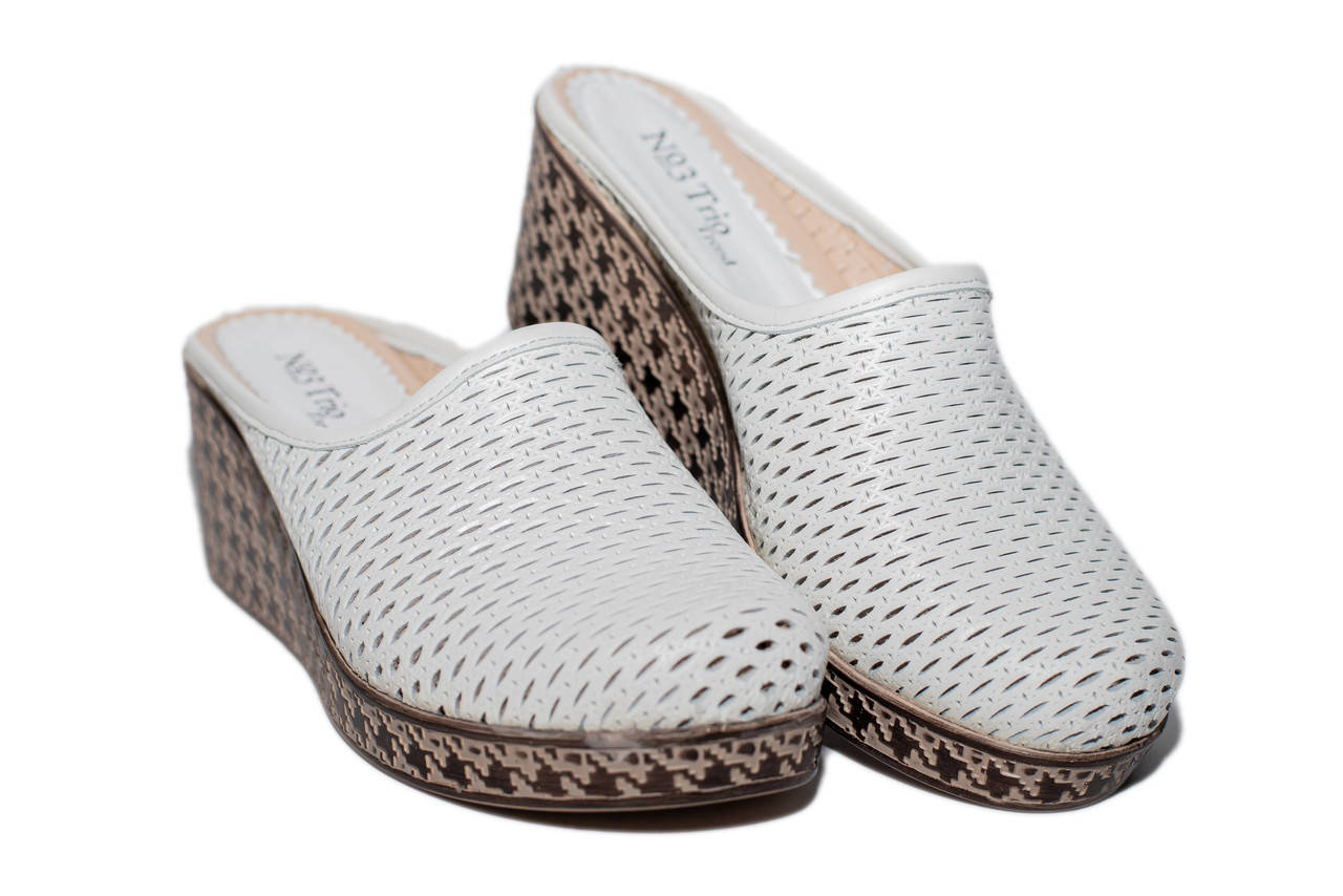 

Женские сабо TrioTrend