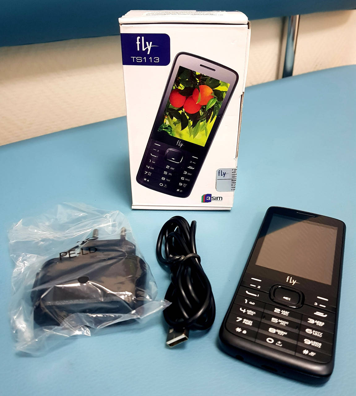 

Мобильный телефон б/у Fly TS113 Black полностью рабочий