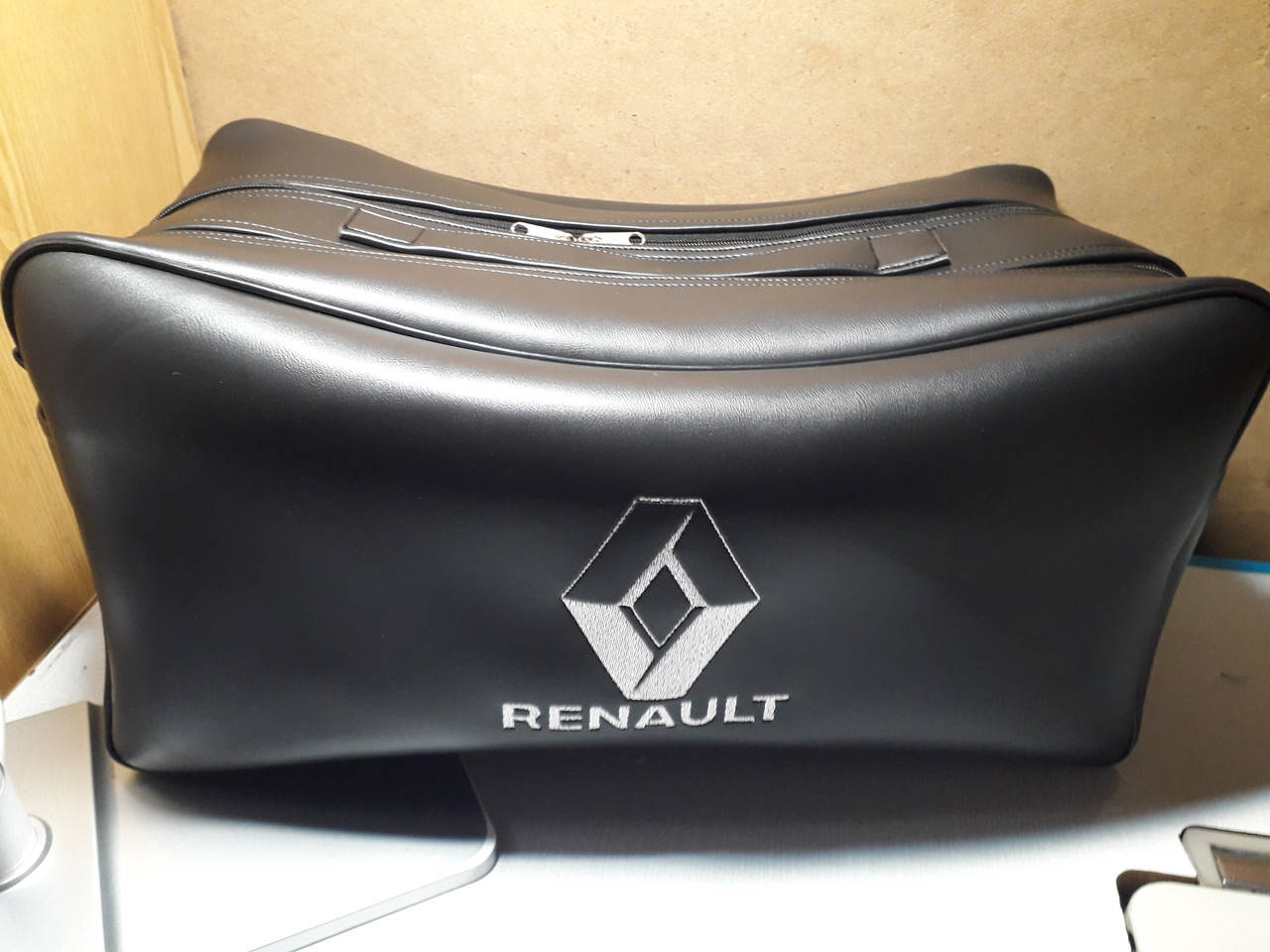 

Сумка автомобилиста Renault