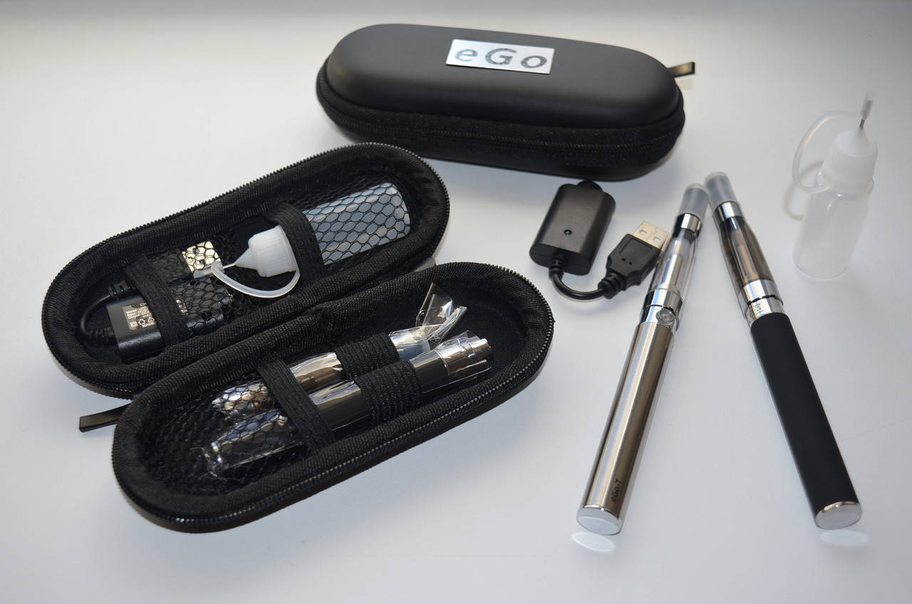 

Стартовый комплект с электронной сигаретой EGO-T ce5