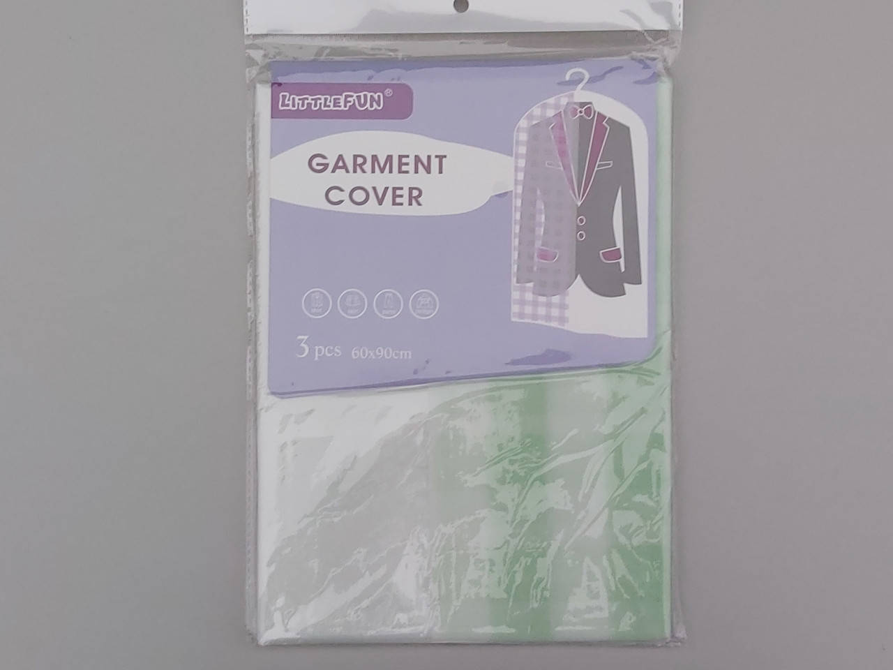 

Набор чехлов для хранения одежды флизелиновый. В упаковке 3 штуки, размер 60*90 см.