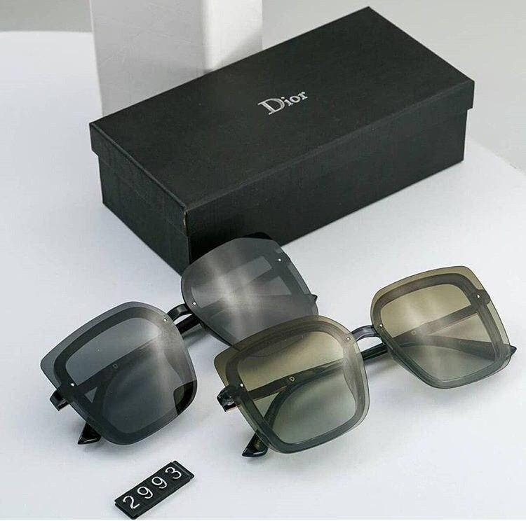 

Солнцезащитные очки Dior квадратные