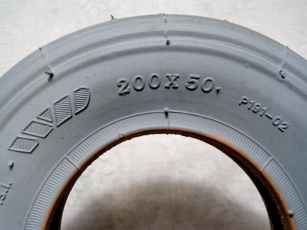 

Шина для самоката 200 х 50, Серый