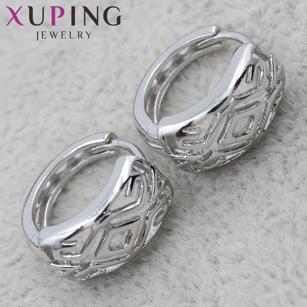 

Серёжки женские медицинское золото Xuping Jewelry кольцо конго широкие с узорами 24K
