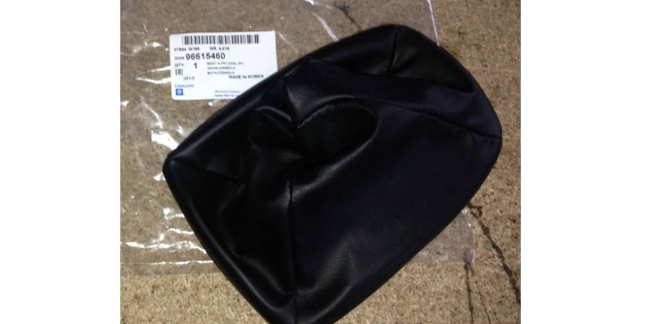 

Чехол ручки КПП Лачетти GM 42708614