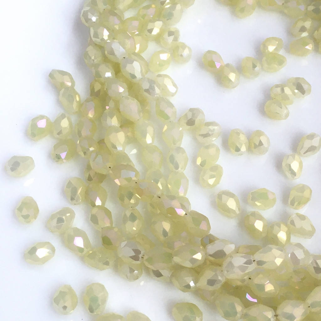 

Капля 5х7 мм (стекло). Лимонный крем. Упаковка 10 шт.