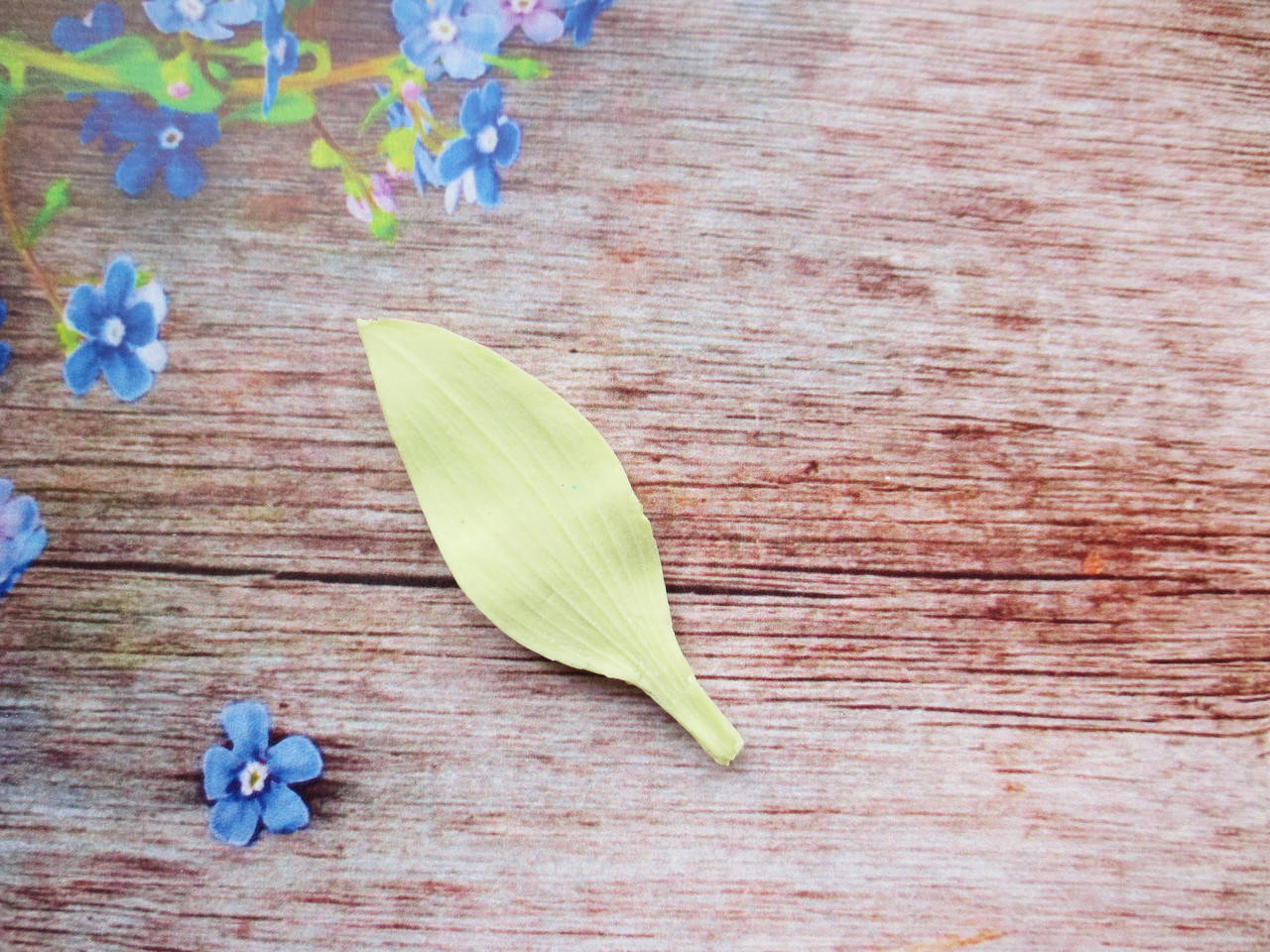 

Молд "Лист альстромерии S" (р-р 6,5х3 см)