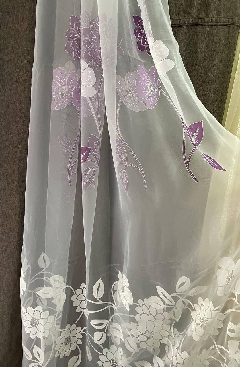 

Тюль шифон белый с декорированным рисунком ( цветками) белыми и сиреневыми, тюль на окно, шторы на окно, пошив