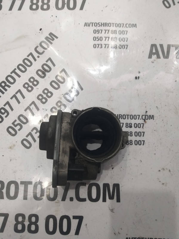 

Дроссельная заслонка Skoda Octavia A5 038128063G