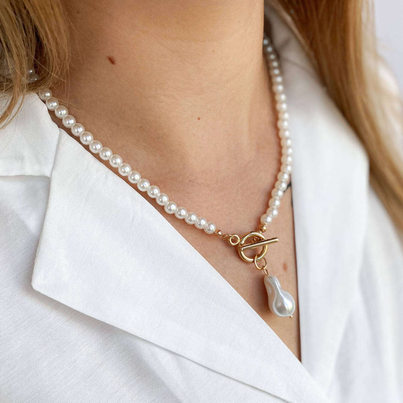 

Нежное жемчужное ожерелье с подвеской кольцо колье золотистого цвета