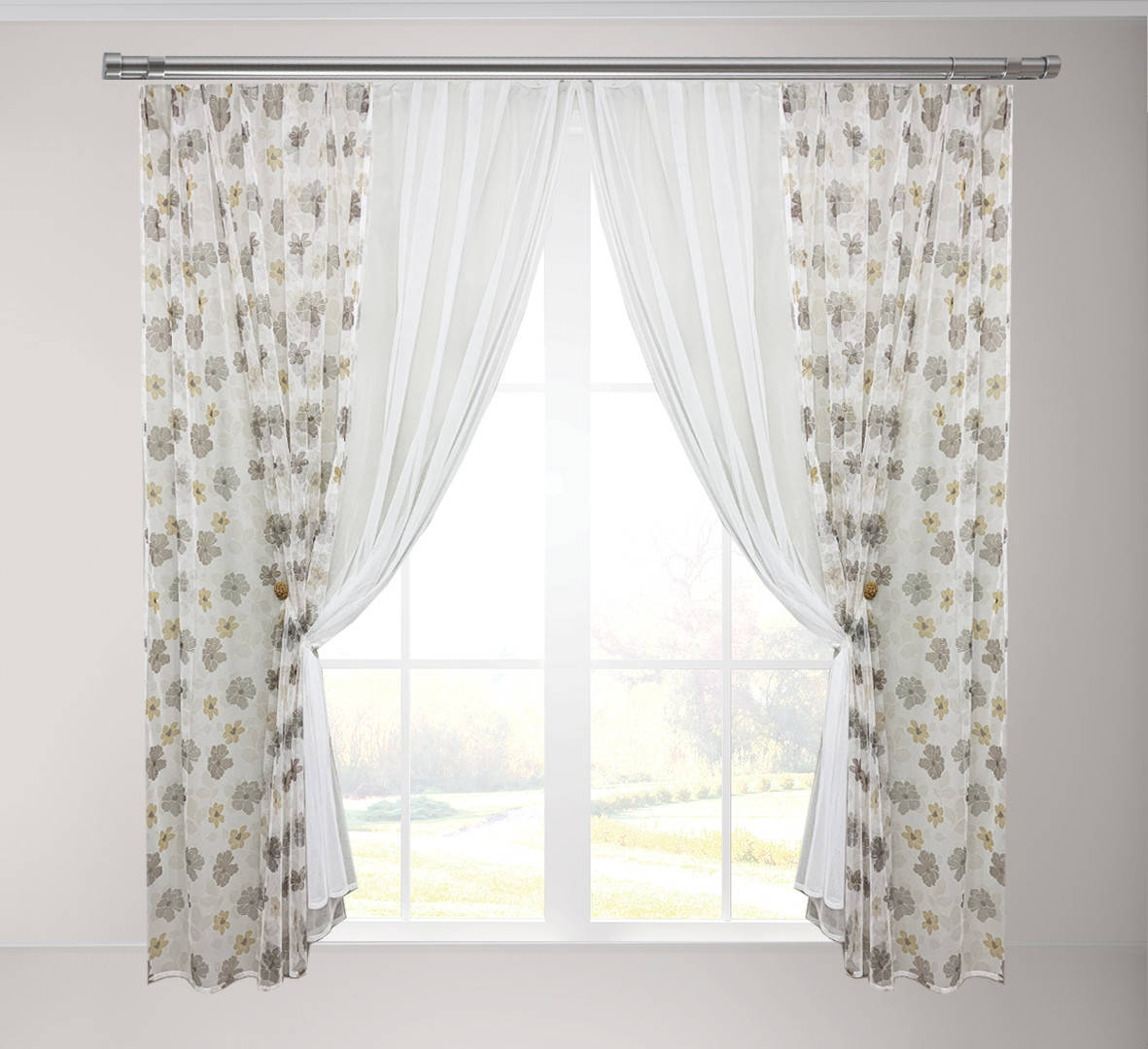 

Легкие кухонные шторы с магнитными подхватами из цветной грек-сетки