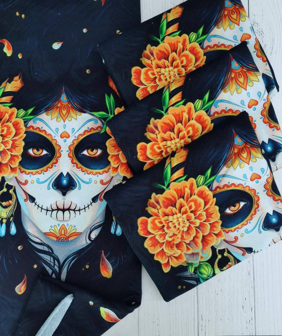 

Футер двунитка "Санта Муерте" купон 80х180см. (диджитал), - надписи / геометрия