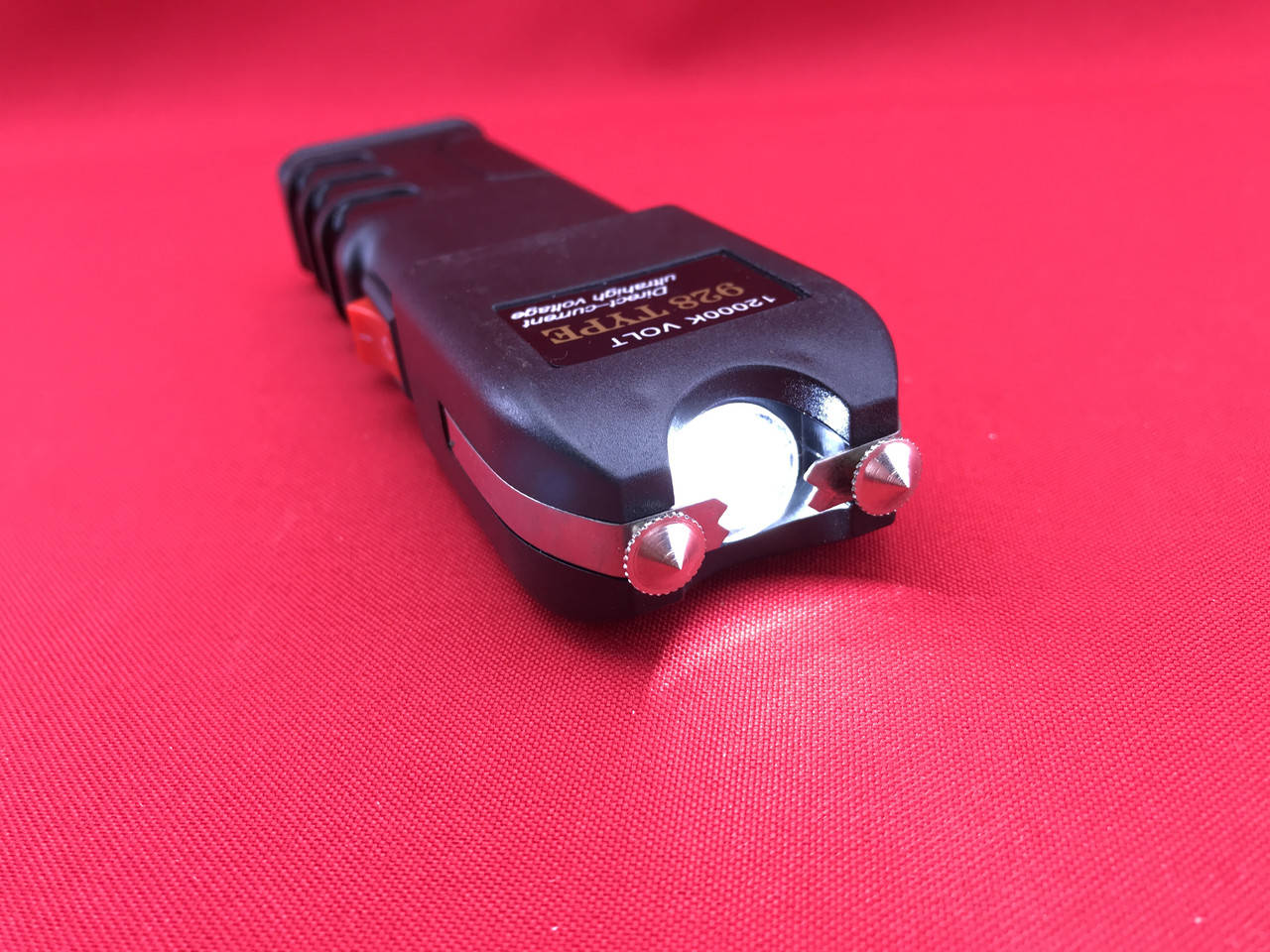 

Фонарик ручной с ярким светом Bailong BL-928