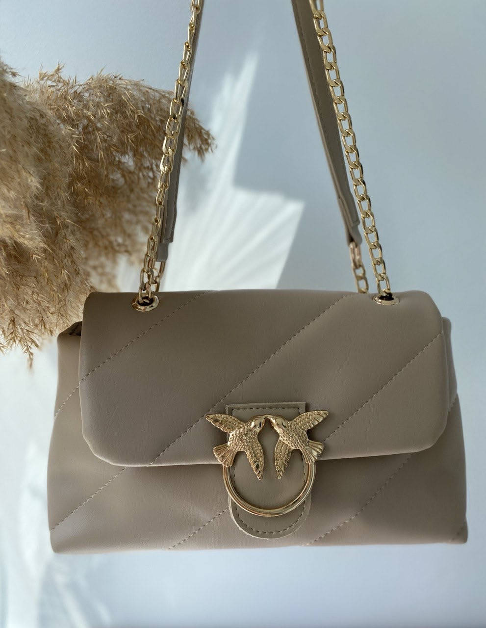 

Сумочка женская кросс-боди стеганая на плечо с клапаном 27*17 см Nata Бежевый