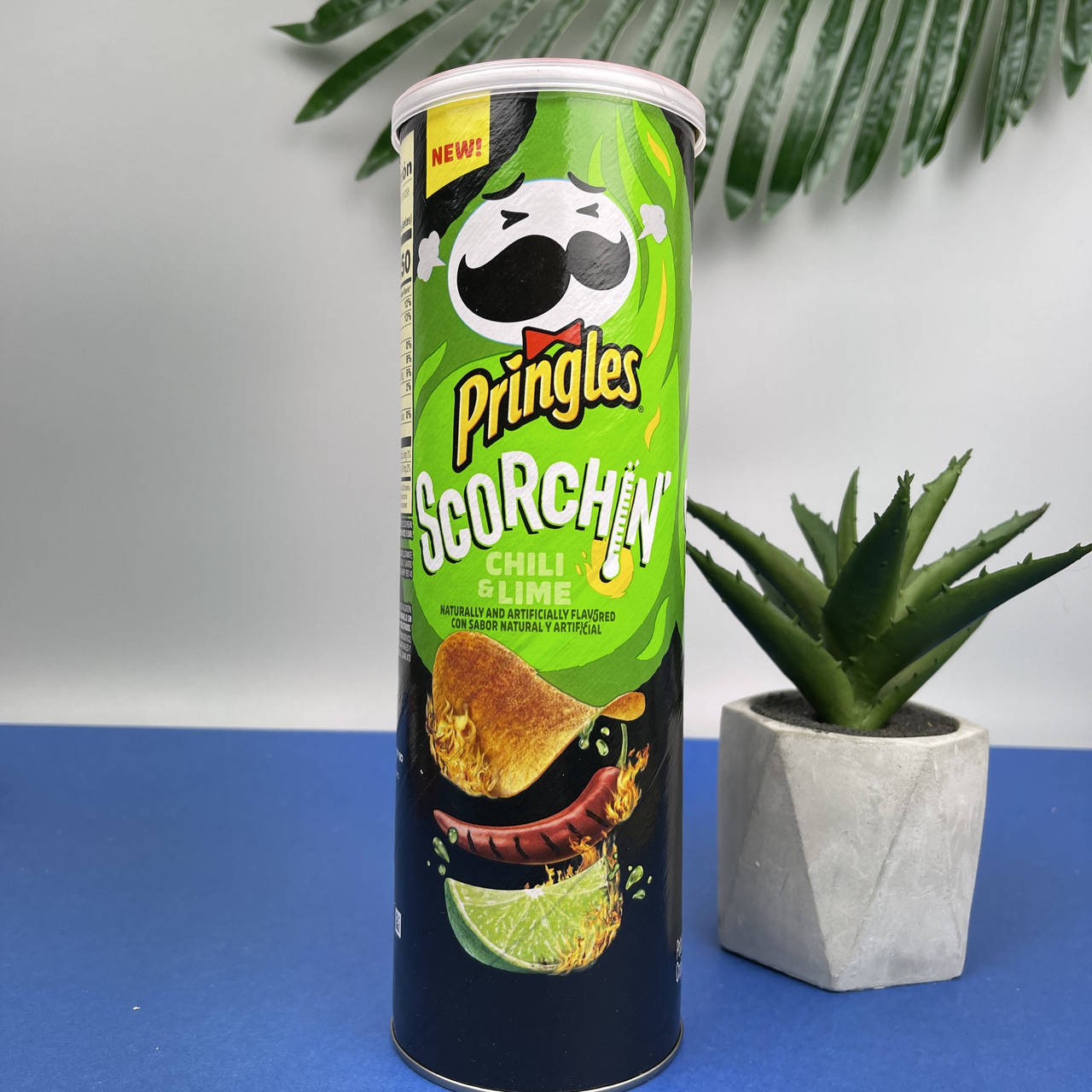 

Чипсы Принглс чили и лайм Pringles Scorchin Chili & Lime 158 г