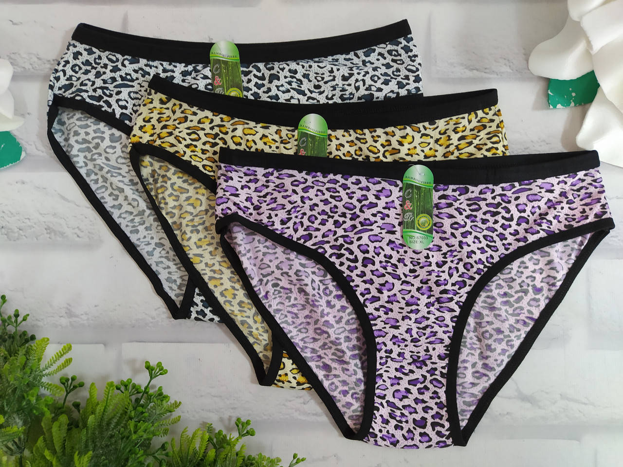 

Трусы женские XL 46 бамбук норма C&R Остатки SO-S7033, Разные цвета