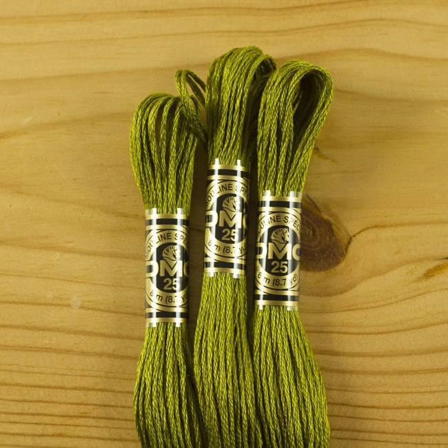 

Нитки мулине DMC 732 (Франция)