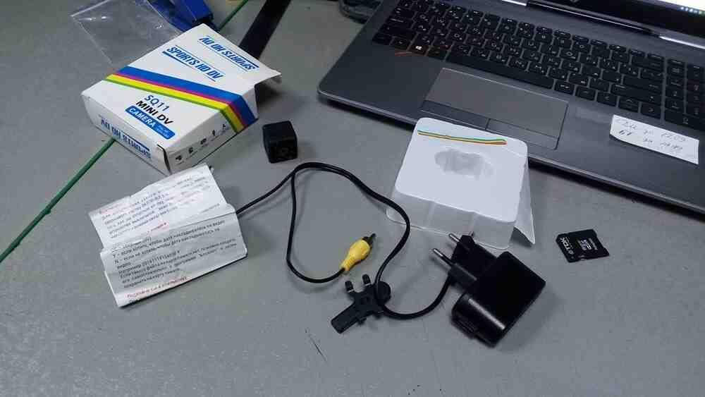 

Видеокамеры Б/У SQ11 HD DV