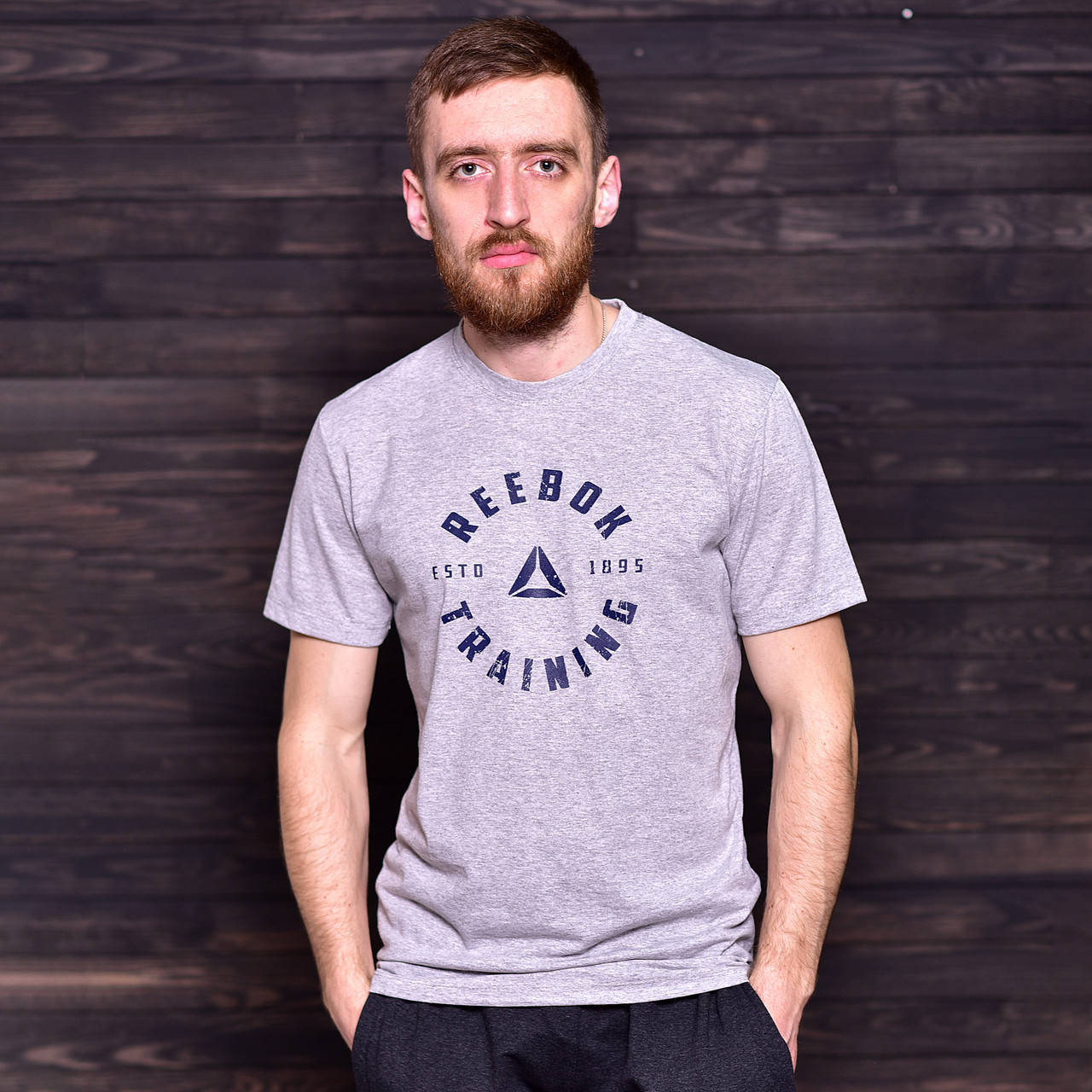 

Чоловіча спортивна футболка Reebok, світло-сірого кольору