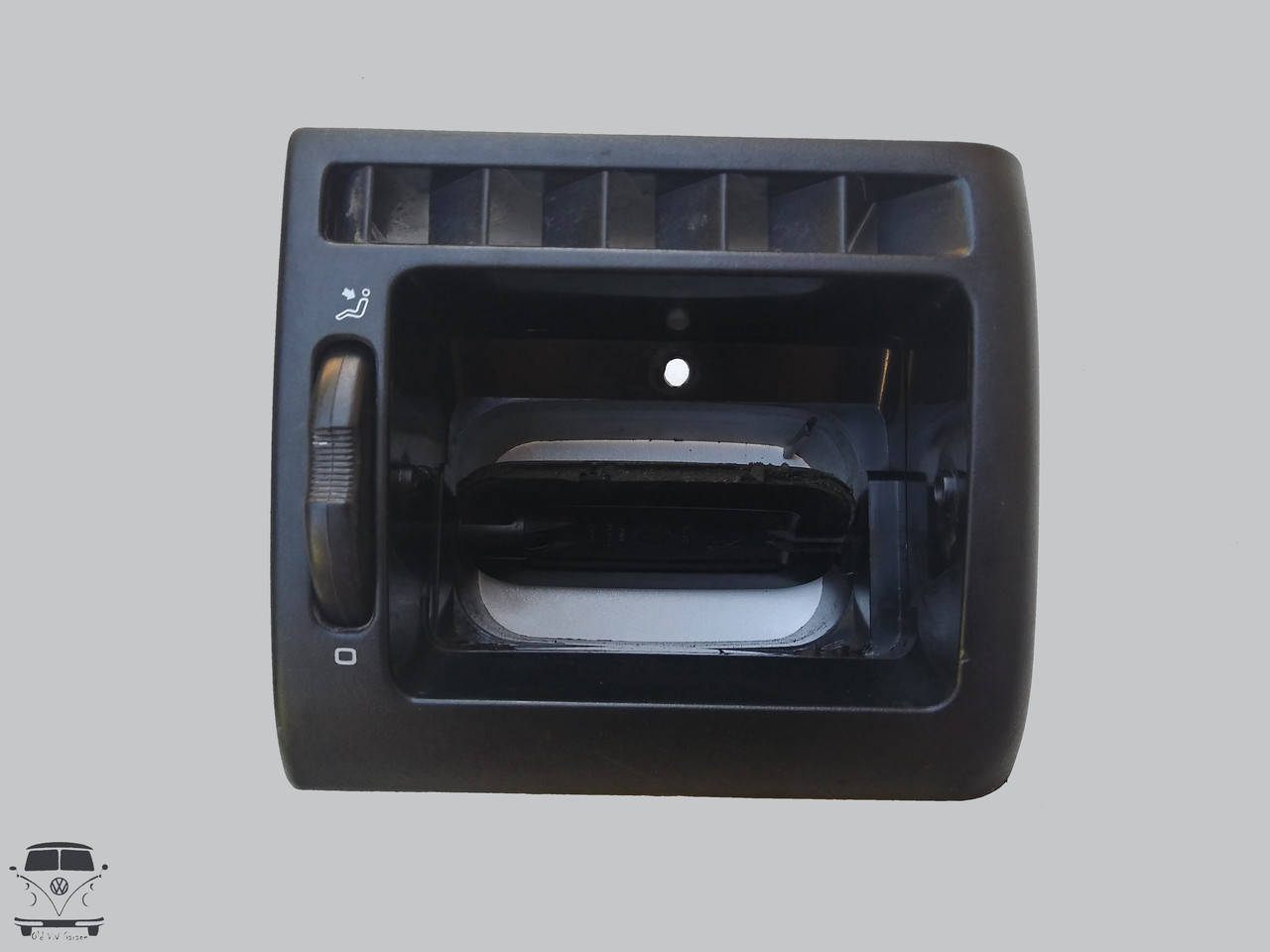 

Решетки обдува воздуховод дефлектор (правый) Passat B3 / Пассат Б3