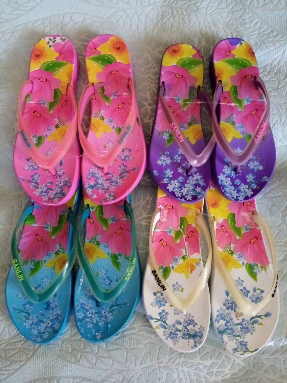 

Шлепки женские летние р,,38,39,40,41