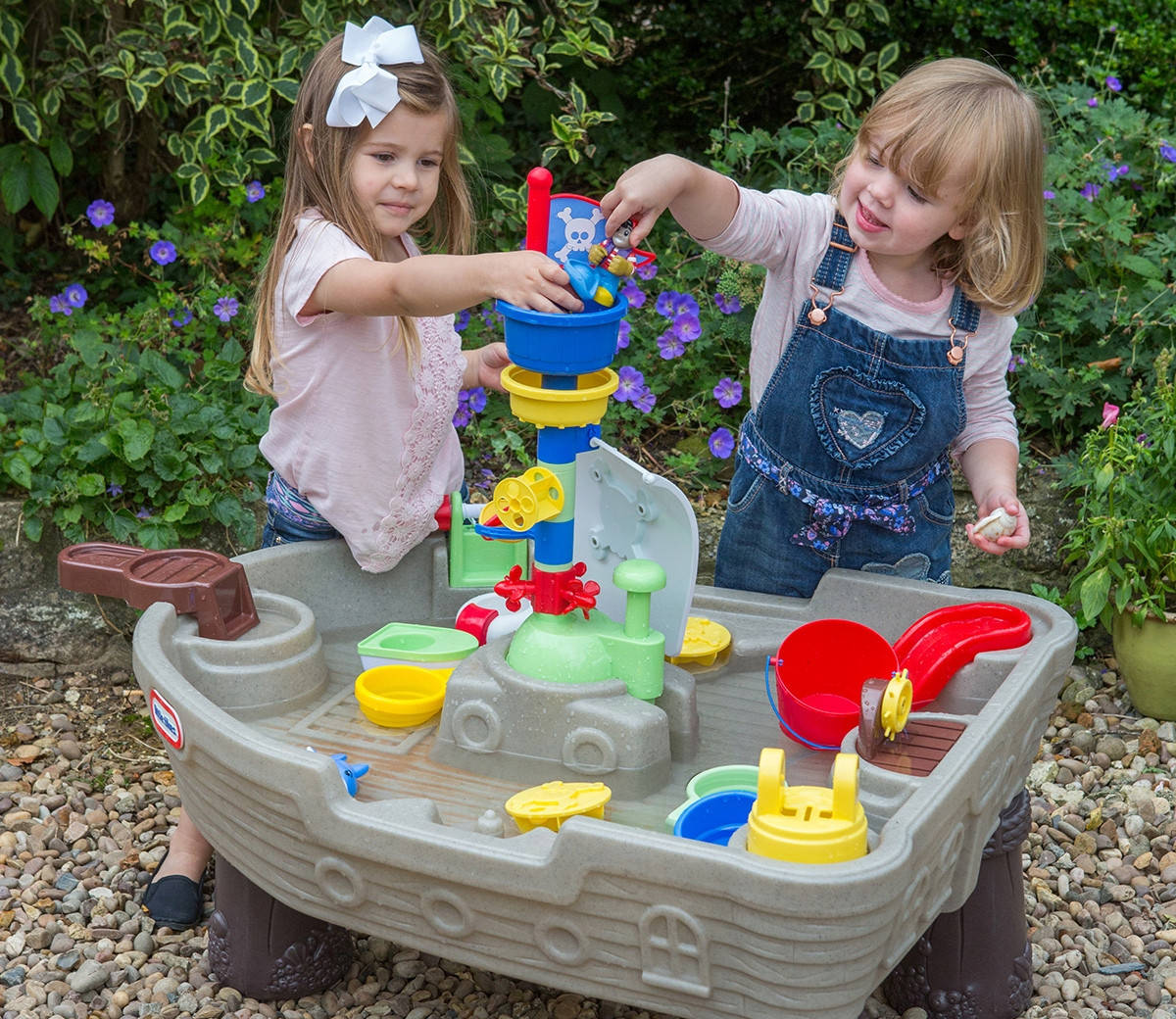 

Игровой водный столик Пиратский корабль Little Tikes 628566