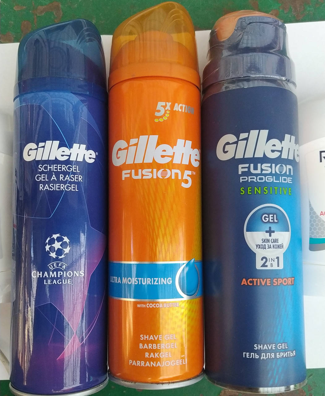

Гель для бритья чувствительной кожи 2 в 1 Gillette Fusion