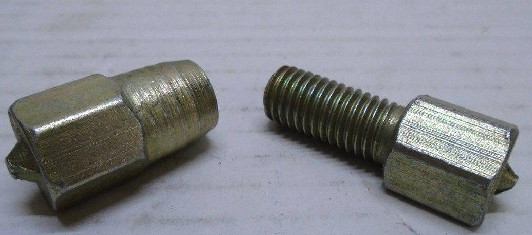 

Съемник шаровых опор Ваз 2101, 2102, 2103, 2104, 2105, 2106, 2107 (солдатик)