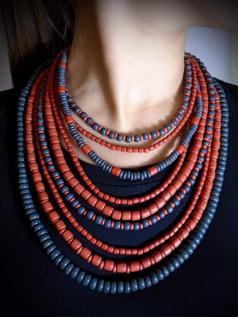 

Намисто прикраса коралі ручної роботи з кераміки