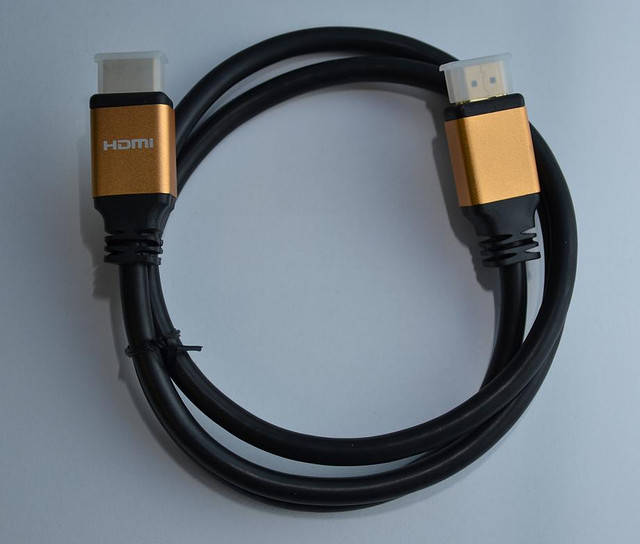 

Кабель HDMI - HDMI v 1.4 производства ATCOM (Этком) 1.0 м длиной, Черный