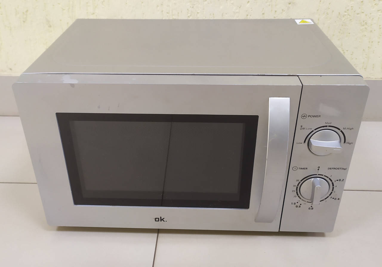 

Простая и стильная микроволновая печь OK OMW 1221 S из Германии с гарантией