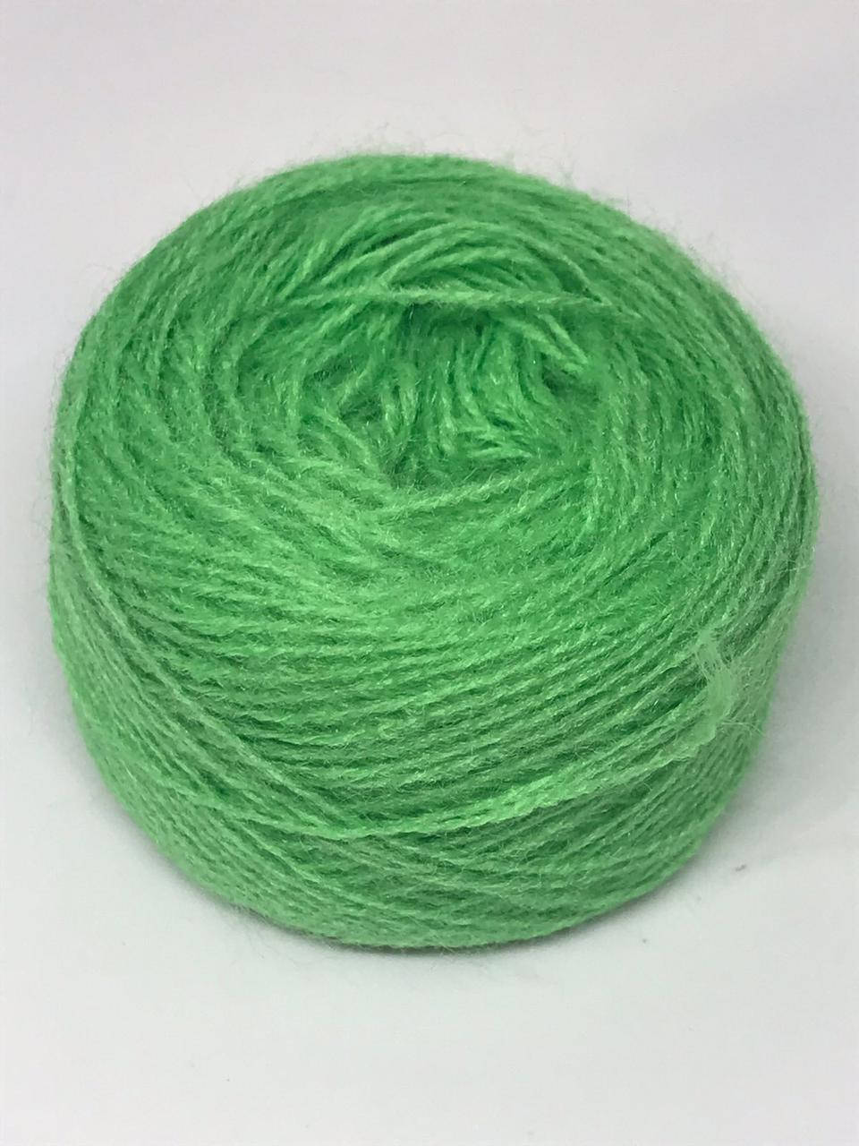 

Акрилова нитка для вишивки світло зелена 536, Зелёный