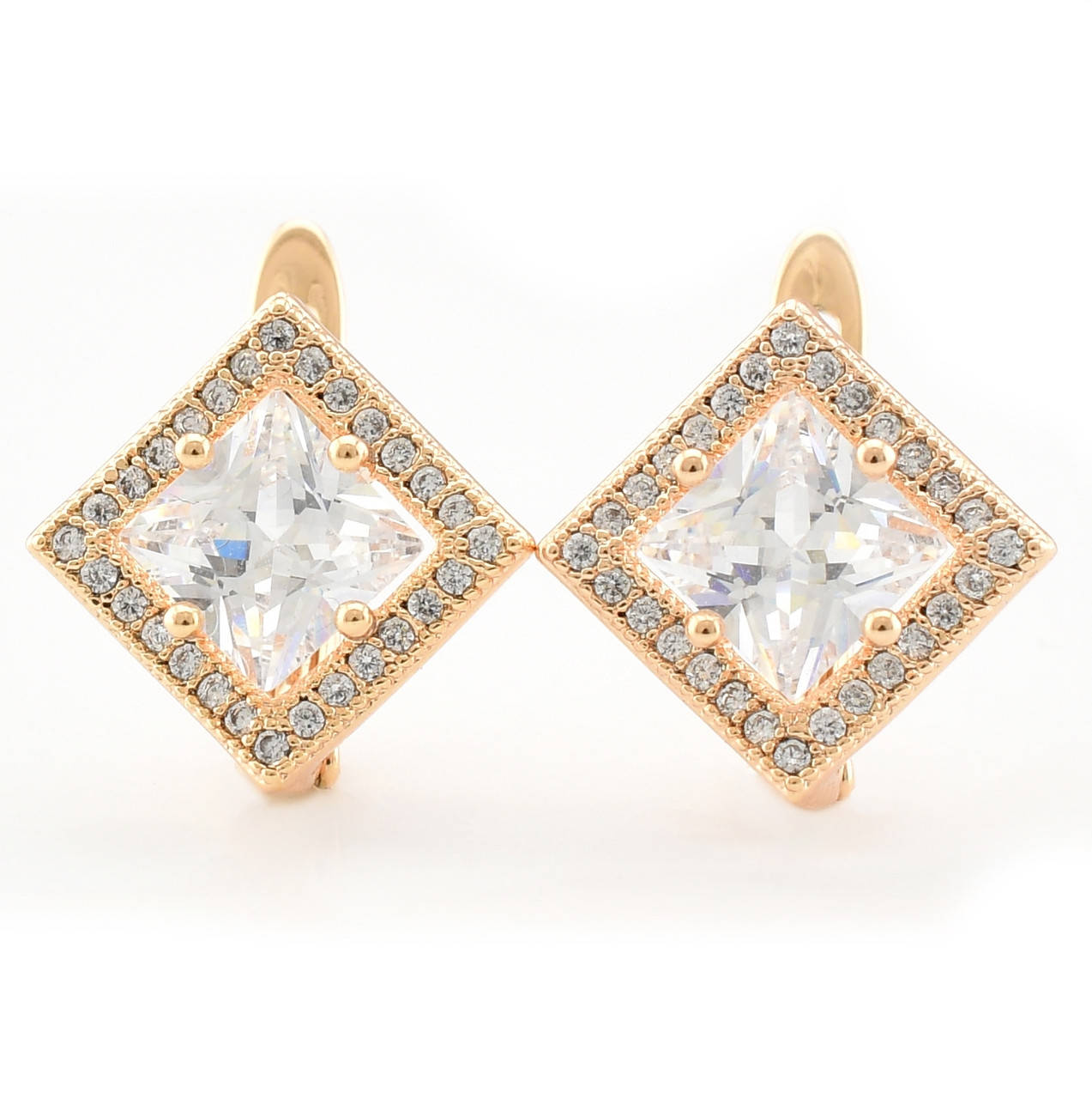 

Серьги 31537 размер 14х14 мм белые фианиты вес 2.9 г позолота 18К