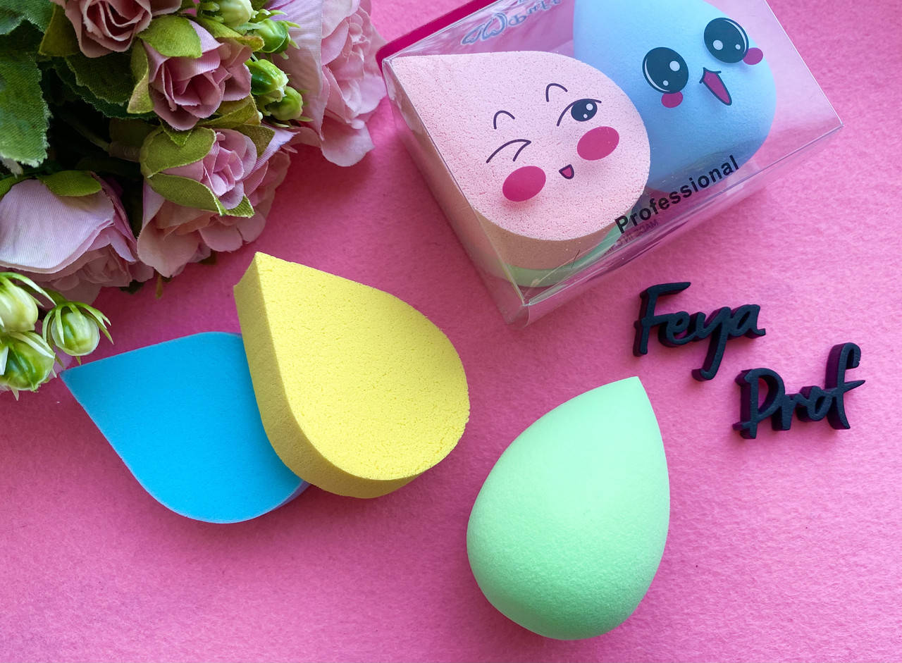 

Набор спонжей в коробочке (спонж капля + 2 плоских капли)