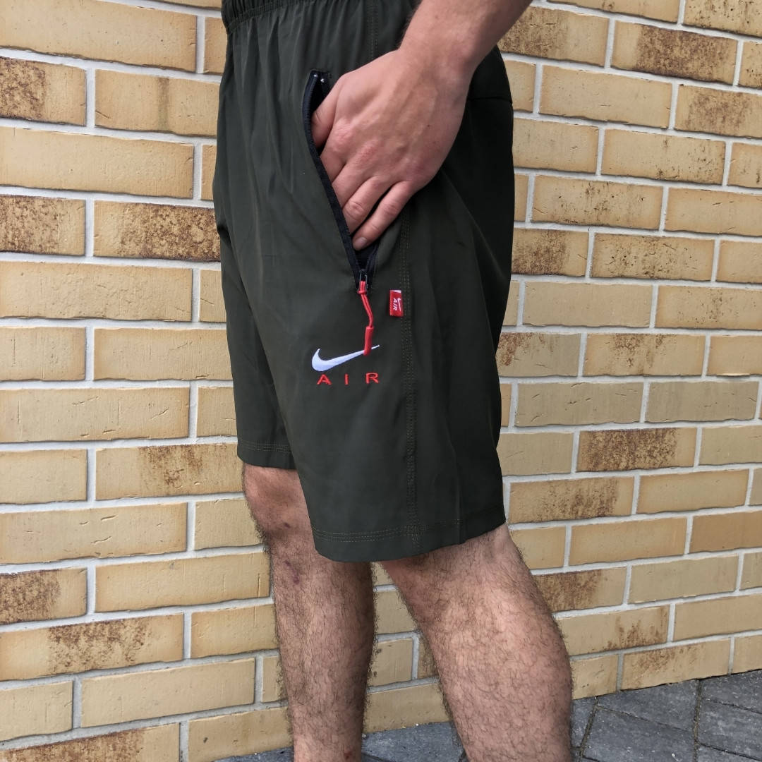 

Спортивные мужские шорты Nike, хаки цвета