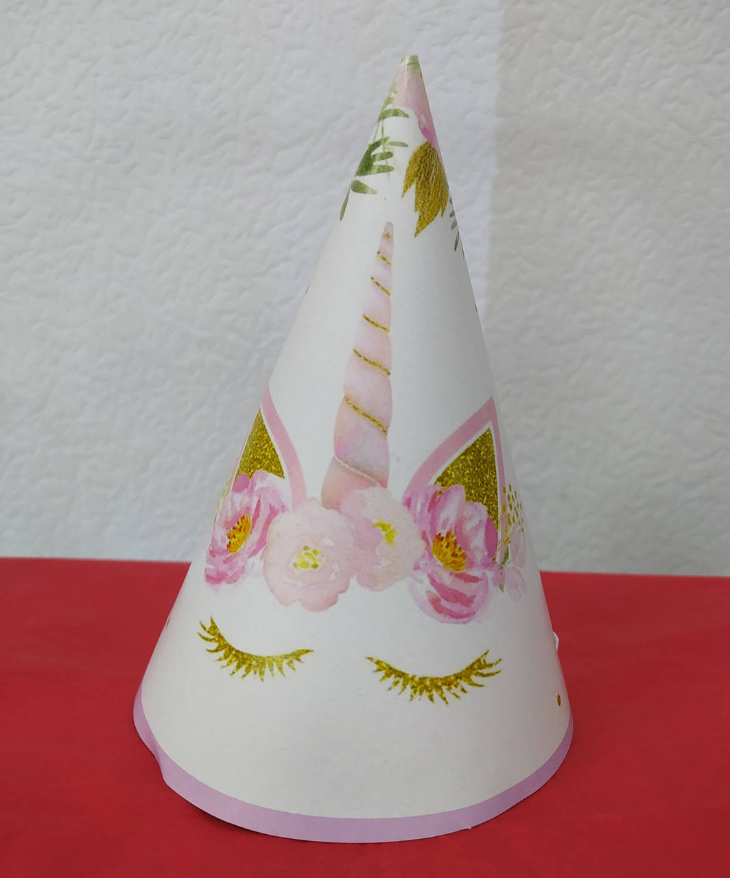 

Набор колпаков праздничных принт Единорог на белом 15см