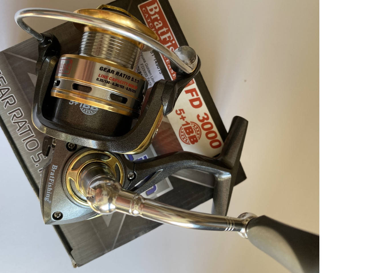 

Катушка BratFishing Golden Lion 3000 FD/5+1BB