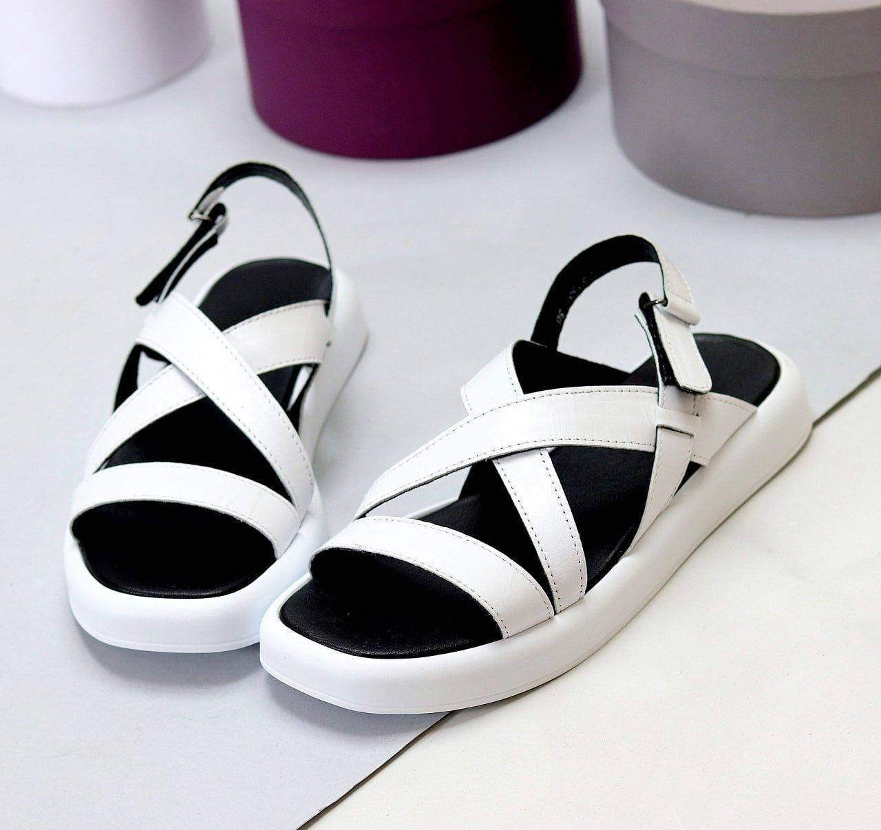 

Женские босоножки сандали летние молодежные белые натуральная кожа