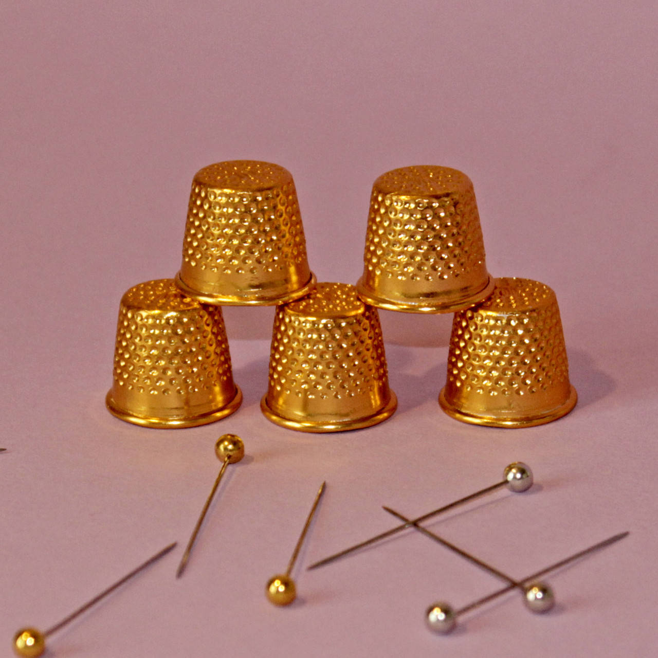 

Наперсток для шитья / цвет золотистый / размер 1,8*1 см / заказ от 1 шт