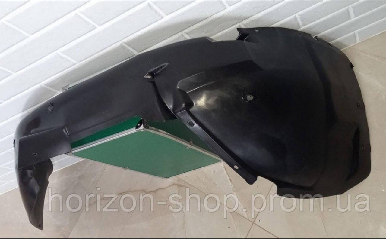 

Передний правый подкрылок Volkswagen Passat B5 (3B) 1996-2000 подкрылки передние Волцваген Пассат В5