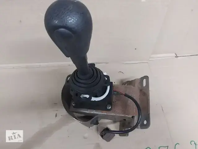 

Кулиса переключения КПП автомат Renault Trafic 8200915412 8200915412 (640801362)