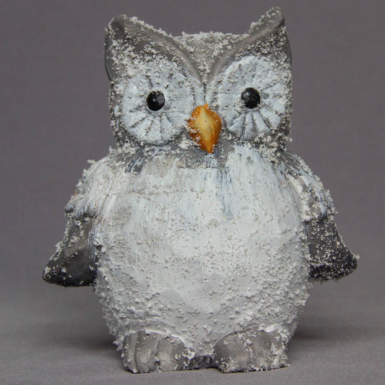 

Декоративная фигурка - Сова, 11x7x13,5 см, белый с серебристым, магнезия (792023)