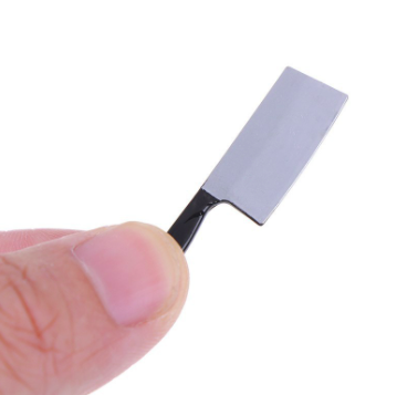 

Миниатюра нож поварской 3.5 см