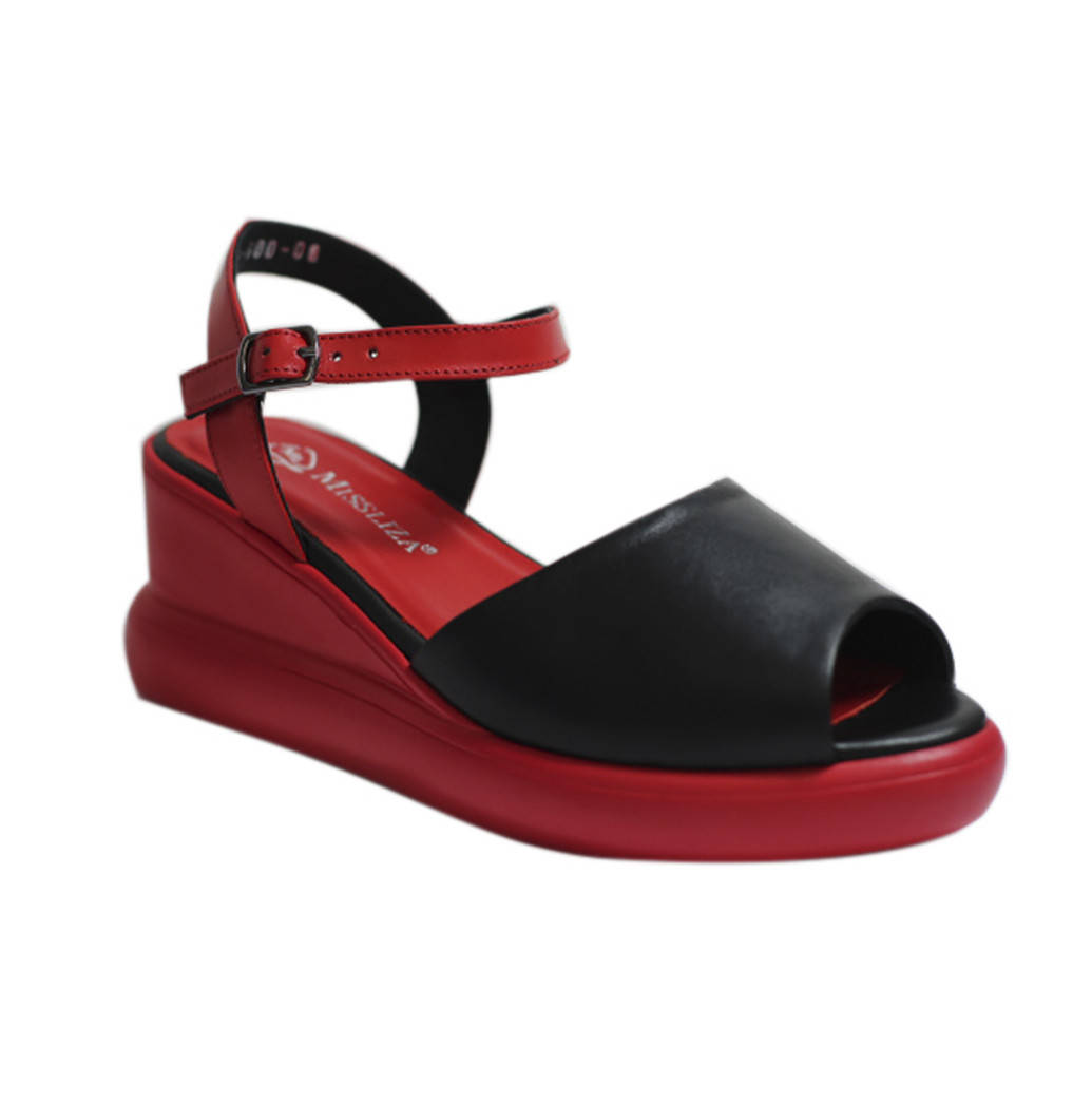 

Женские босоножки на танкетке MissLiza 39